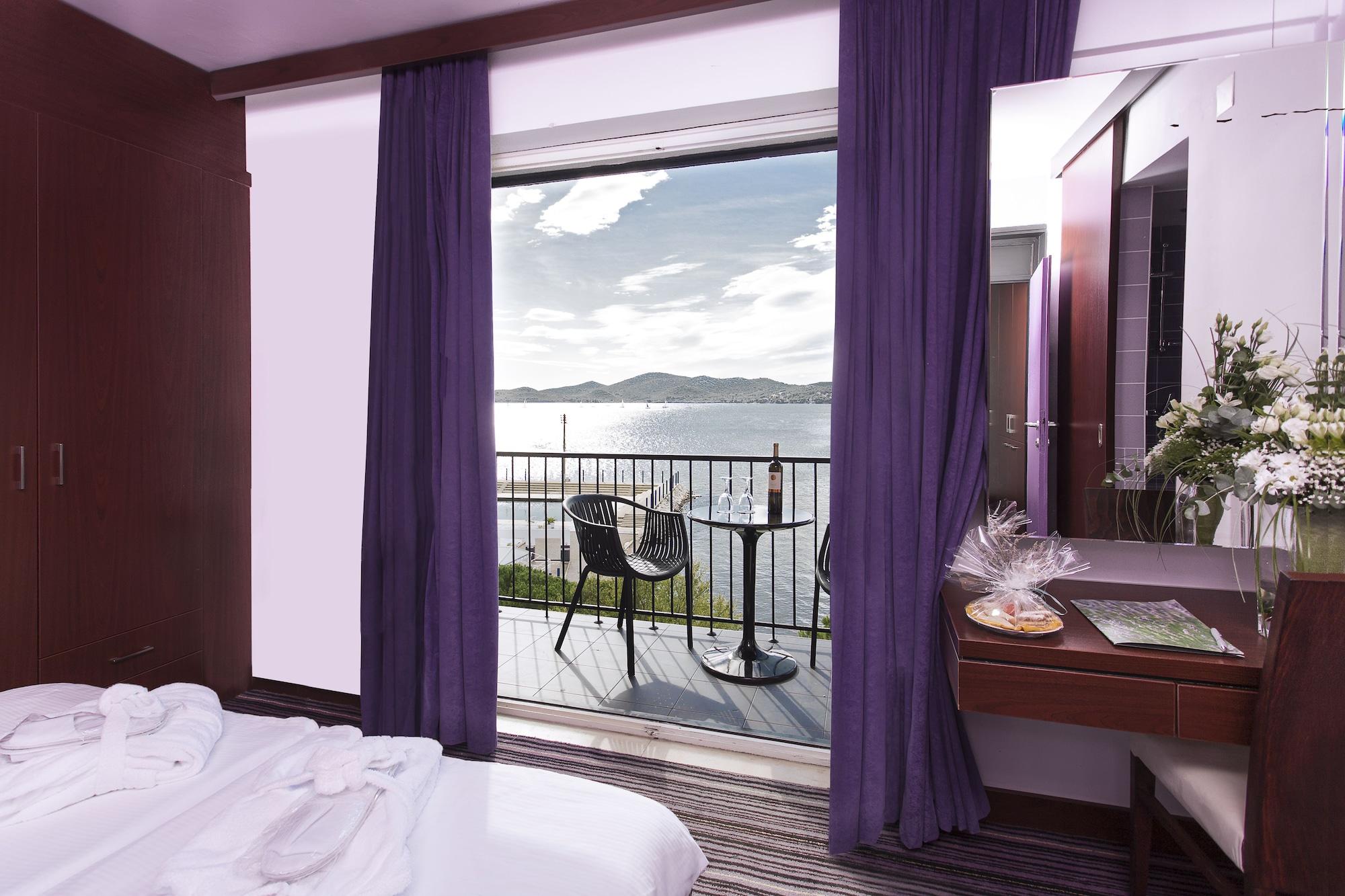 Adriatic Hotel บีโอกราดนาโมรู ภายนอก รูปภาพ